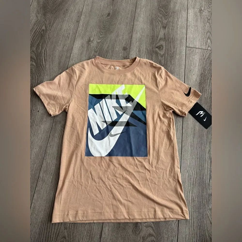 Nike Tan and Blue Short Sleeve Tee